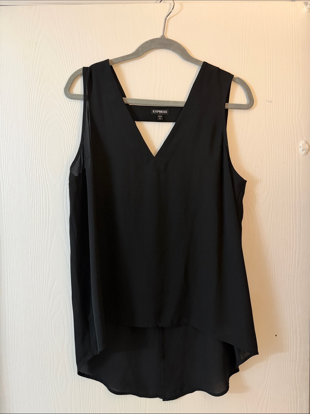 Express Black V-Neck Sleeveless High-Low Camisole